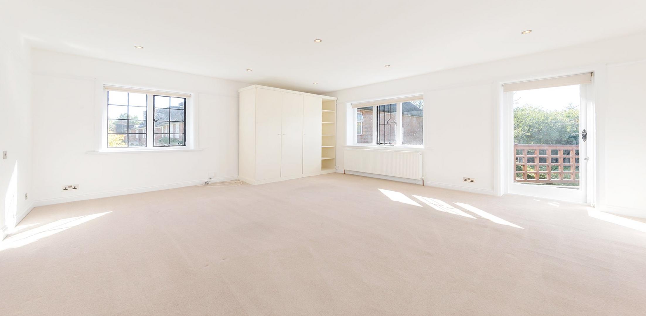 			NEW INSTRUCTION , 4 Bedroom, 1 bath, 1 reception Detached House			 Turner Close, HAMPSTEAD GARDEN SUBURB